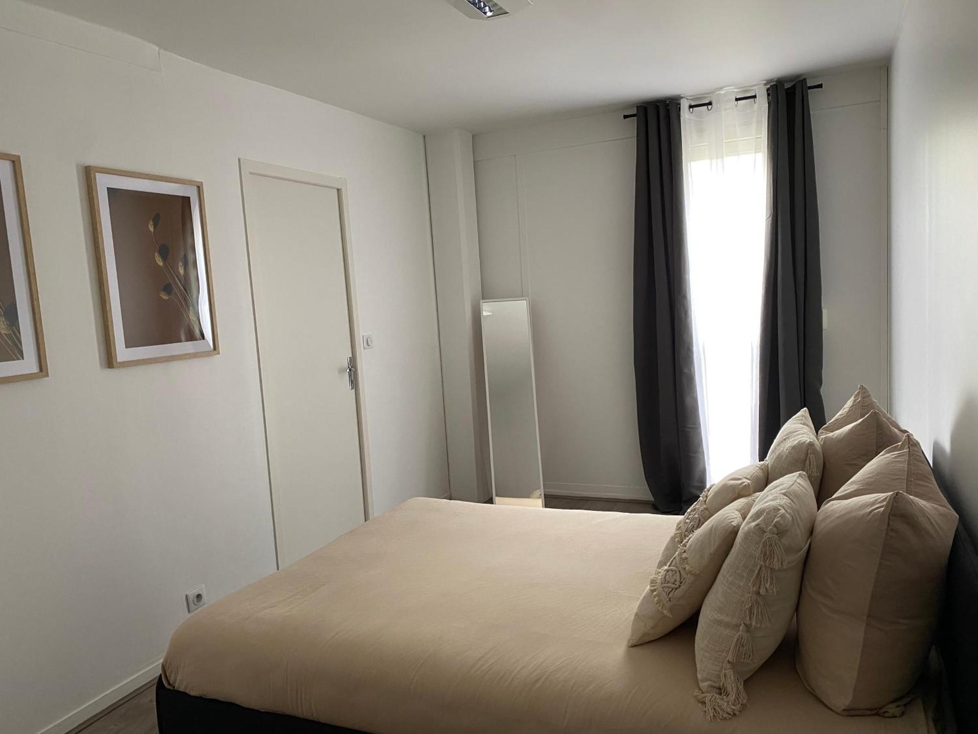 Maison Spacieuse Et Confortable 100M2 Avec Jardin Val-de-Reuil Dış mekan fotoğraf